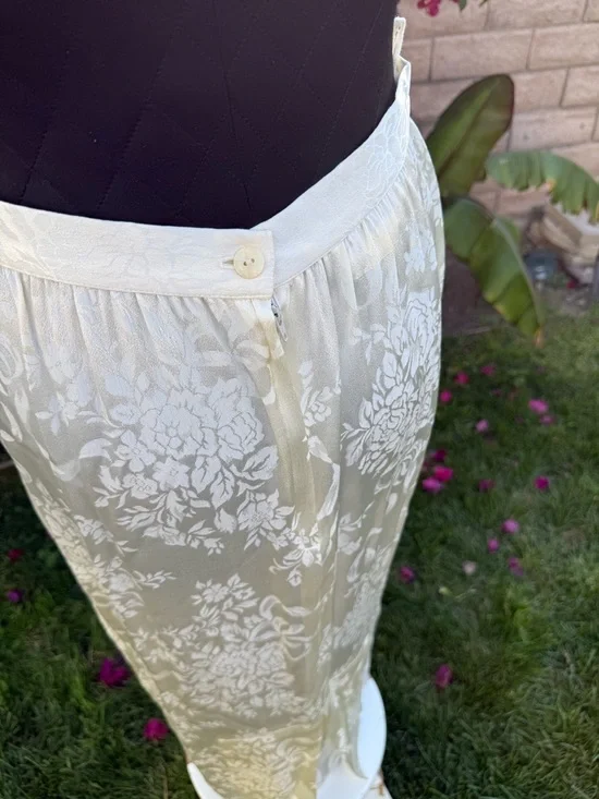 Jessica McClintock OffWhite Lace High-Neck Long Sleeve Wedding Top and Skirt Set - Picture 7 of 10